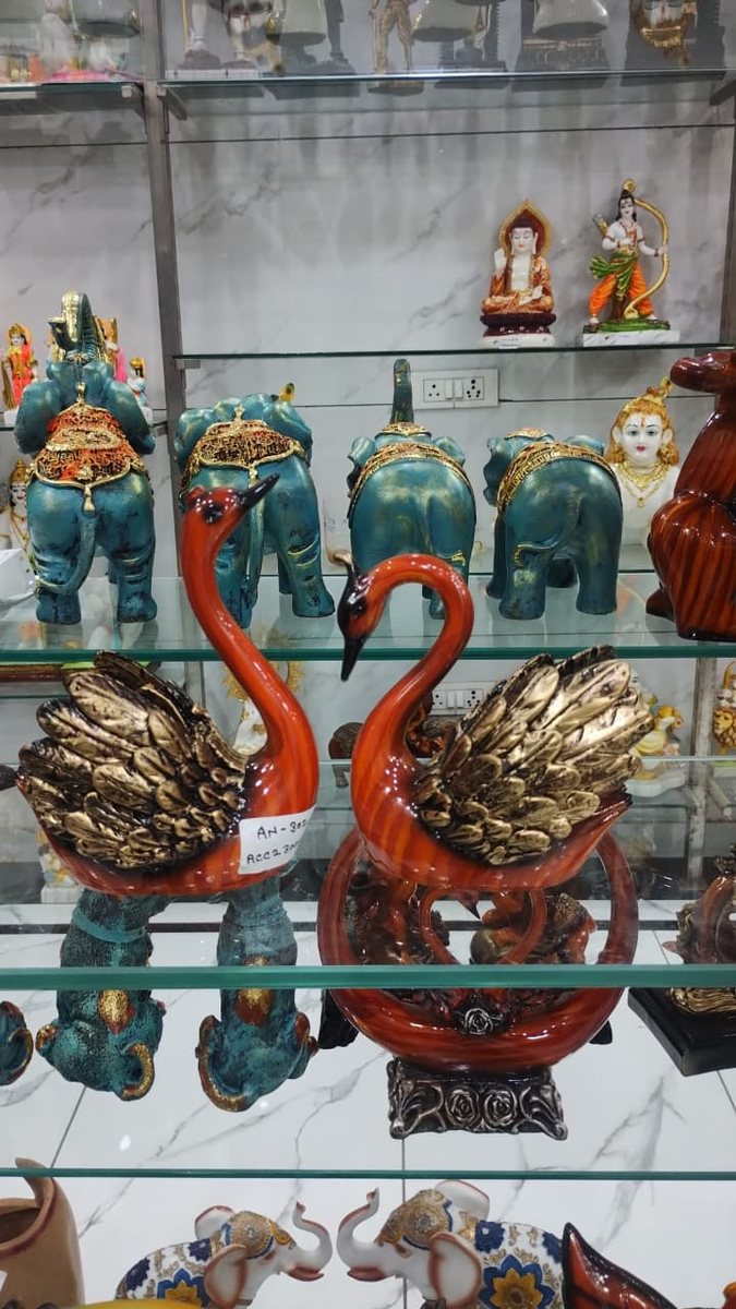 Elegant Swan Pair Showpiece--6/ inch 