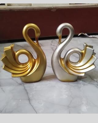 Swan pair