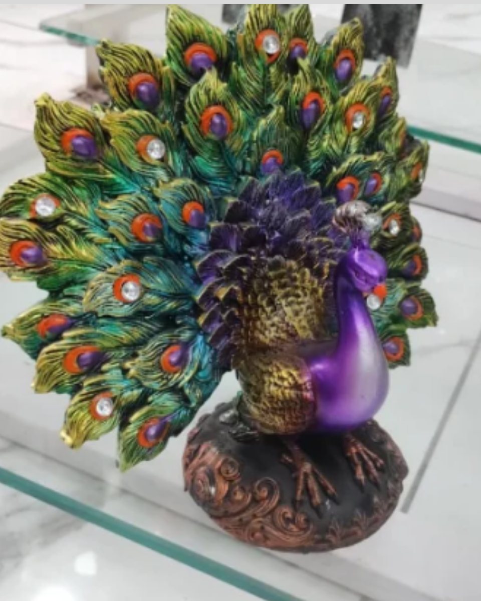 Royal Peacock Showpiece--9 inch 