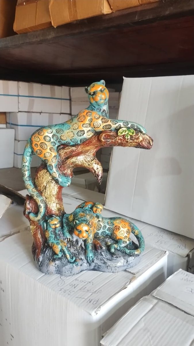 Leopard Tree Showpiece--20