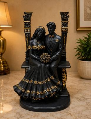 Couple Sitting Statue