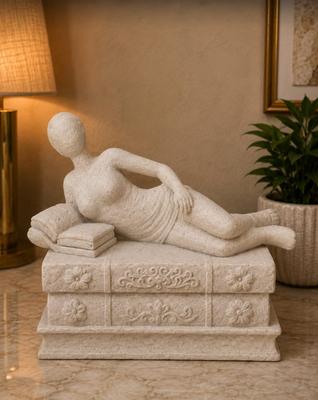 Reading Statue